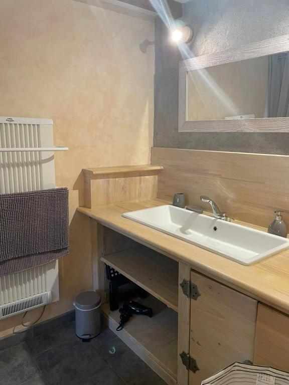 Malleval Domaine Saint Claude - Gite , Chambres D'Hotes & Hebergement Insolite מראה חיצוני תמונה