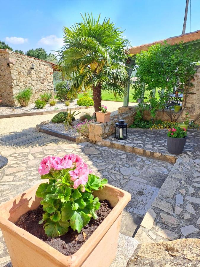 Malleval Domaine Saint Claude - Gite , Chambres D'Hotes & Hebergement Insolite מראה חיצוני תמונה